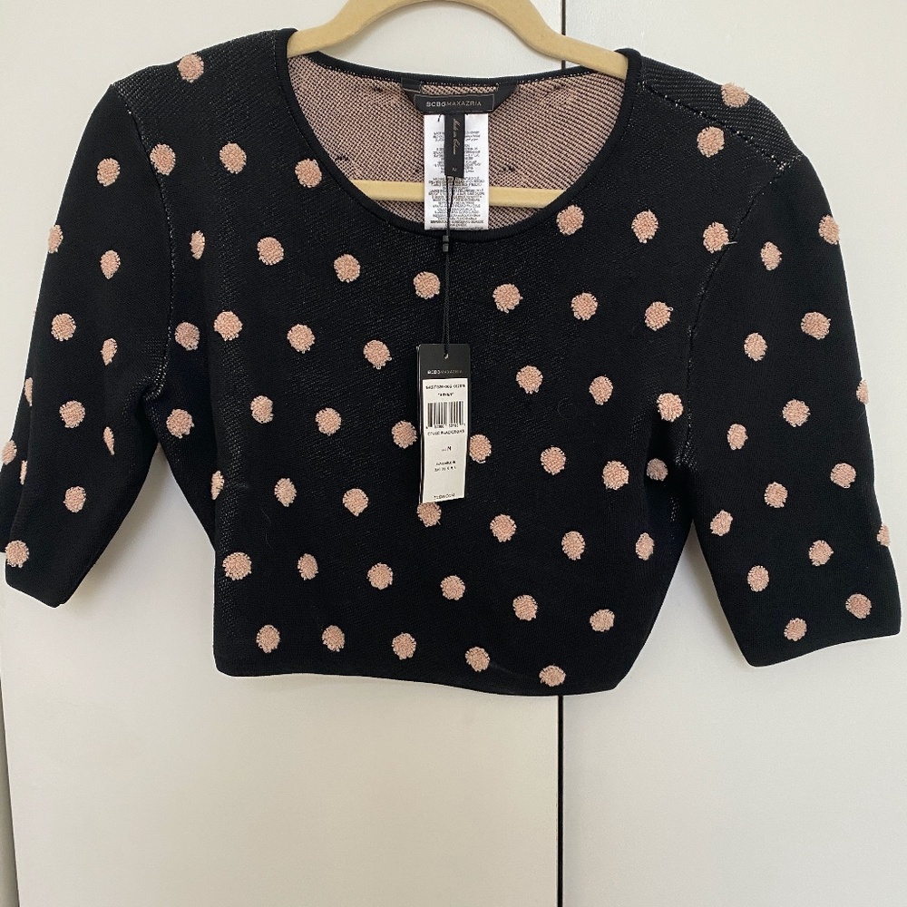 BCBG KNITTED CROP TOP